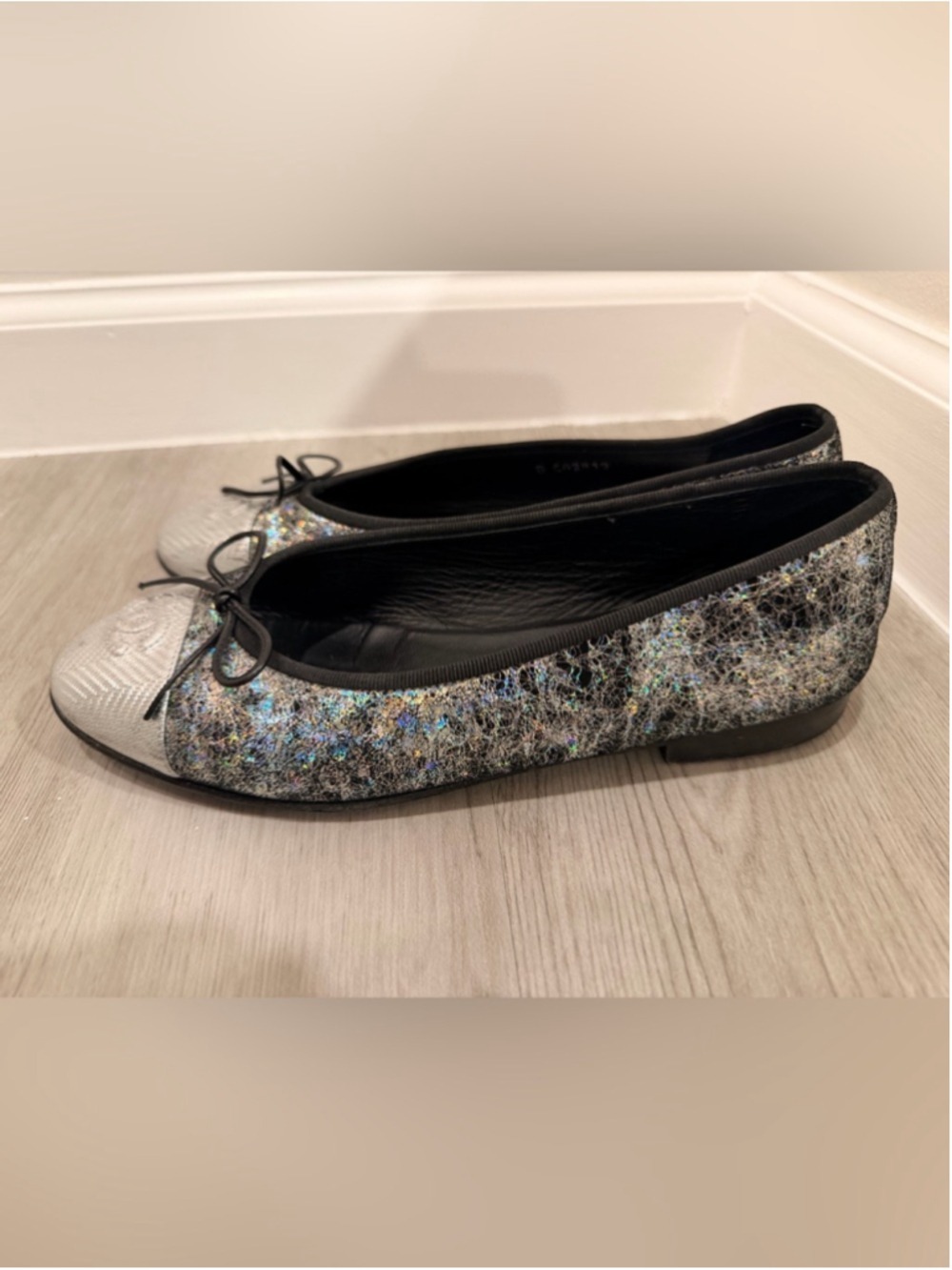 Chanel Classic CC Ballet Flat Cap Toe Rare Iridescent Suede EU 38.5 PLEASE READ - Picture 3 of 12